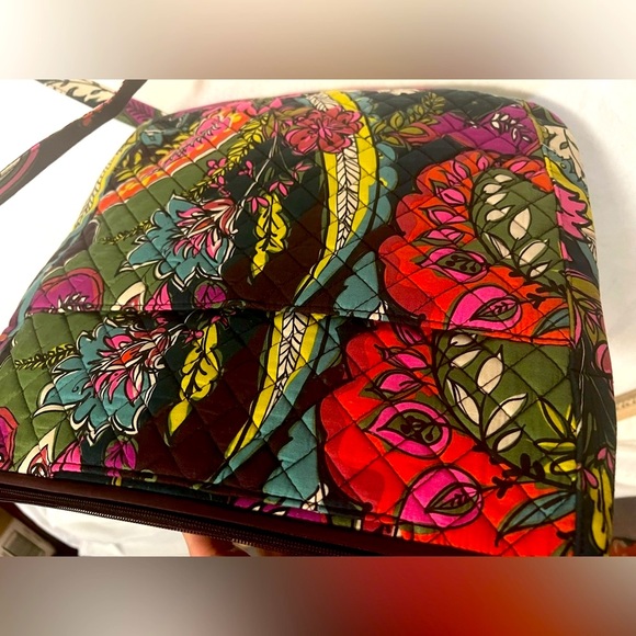 Vera Bradley, - Picture 6 of 6